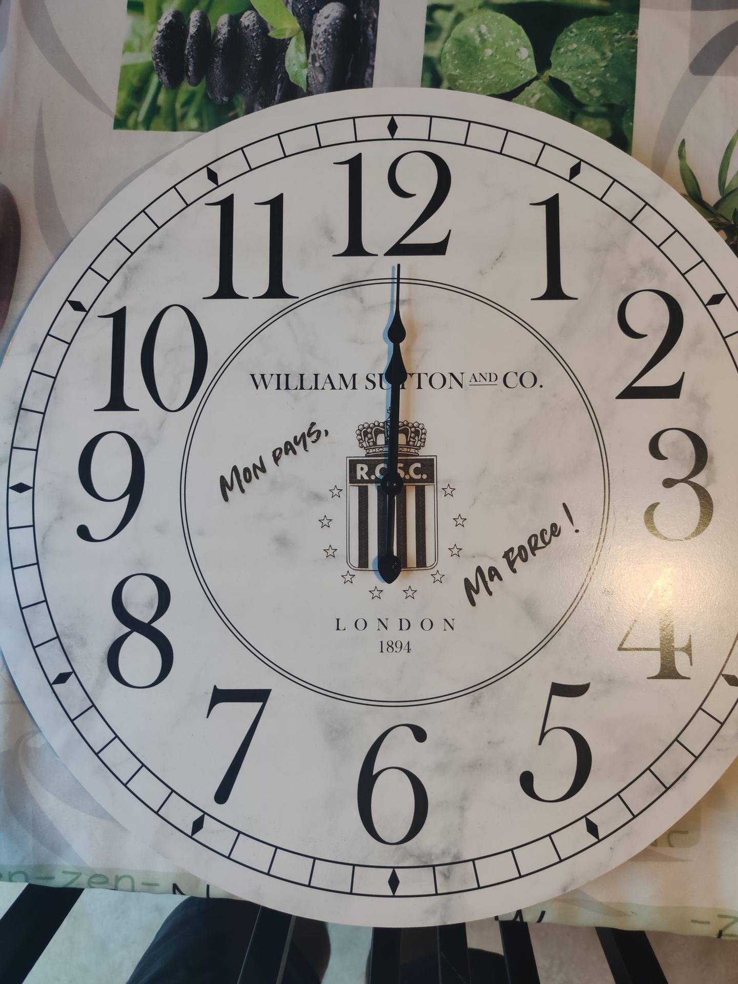 horloge gravé custom