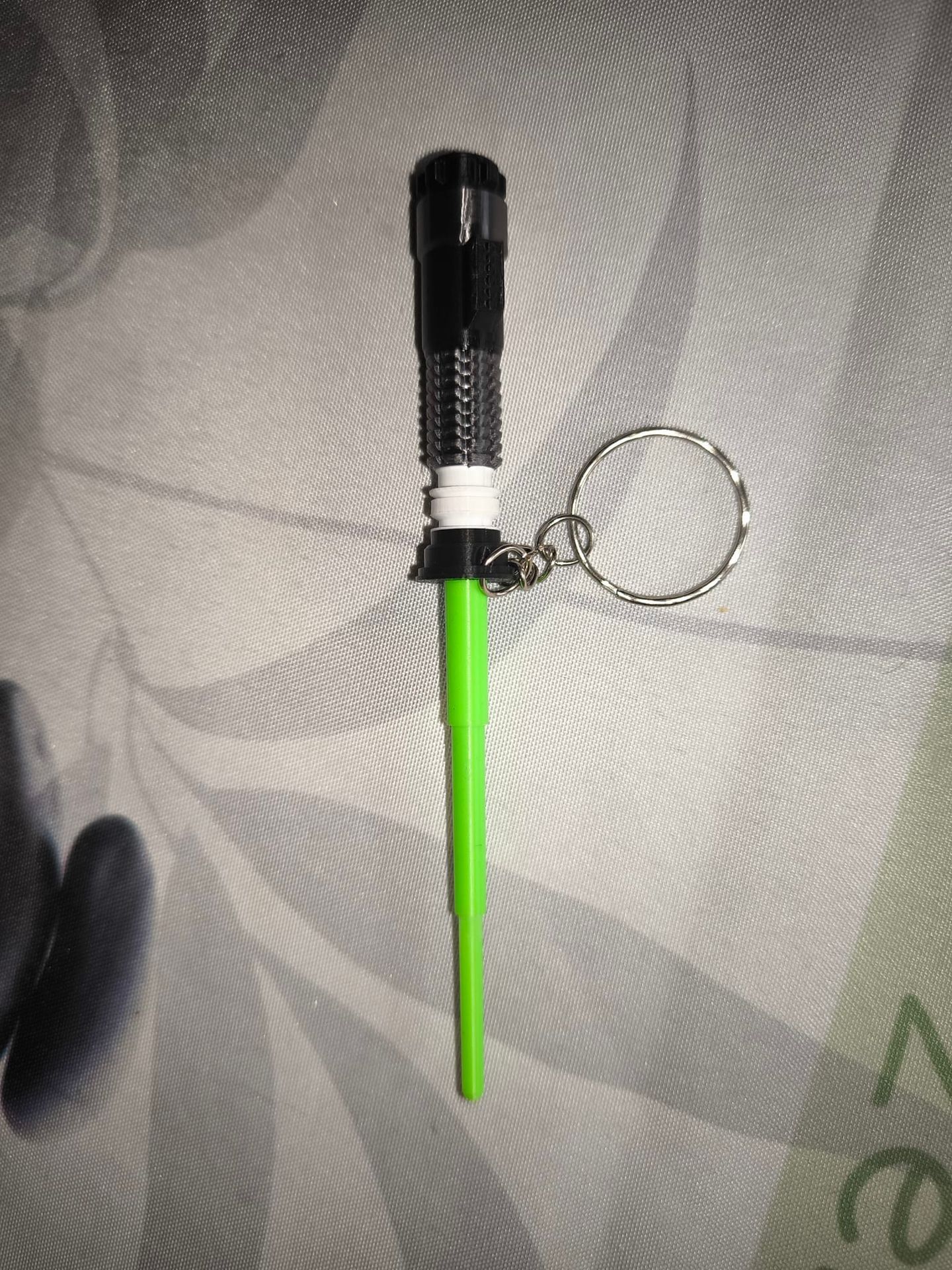 porte clef sabre laser