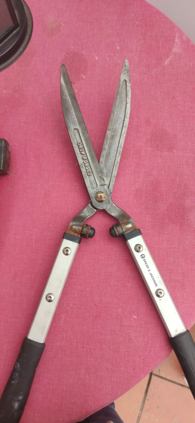 Outil ancien apres restauration